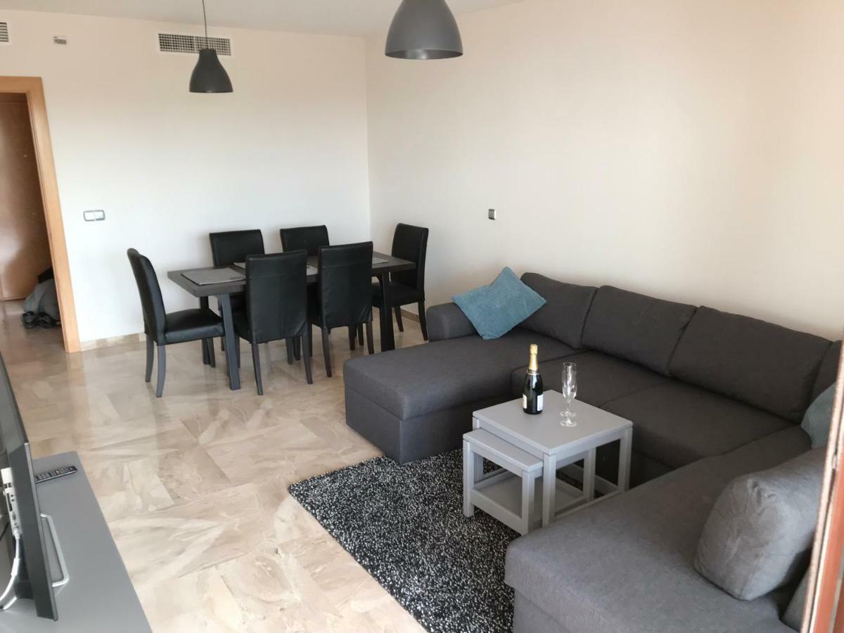 Luxury apartment set in Doña Julia Golf Course Casares Exterior foto