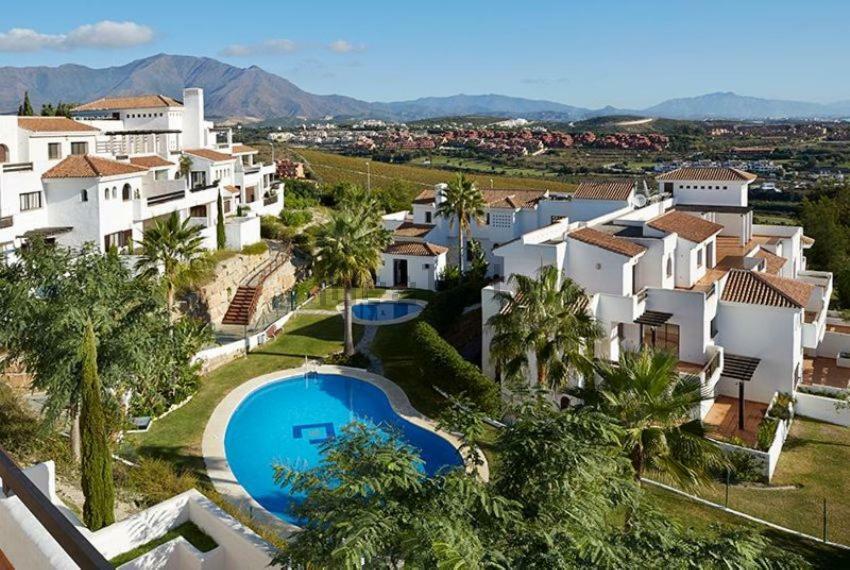 Luxury apartment set in Doña Julia Golf Course Casares Exterior foto