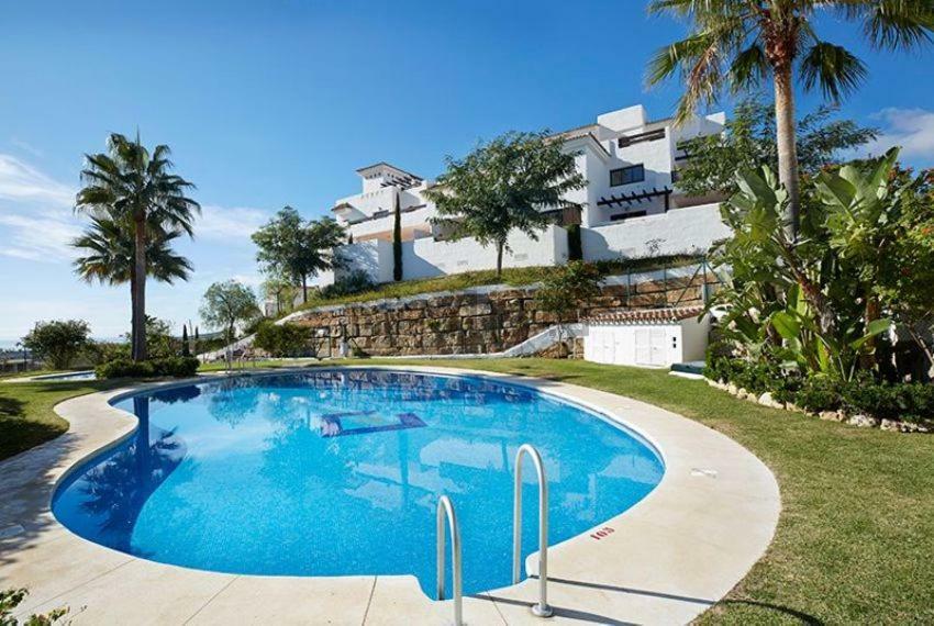 Luxury apartment set in Doña Julia Golf Course Casares Exterior foto